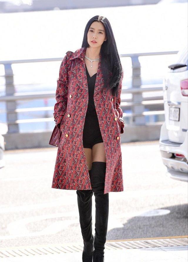 37间房主播跳舞 血色舞娘